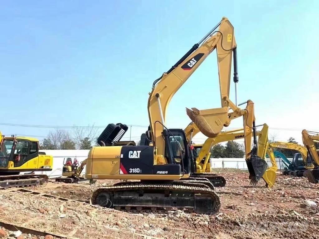 CAT 318d Gravemaskiner på larvebånd