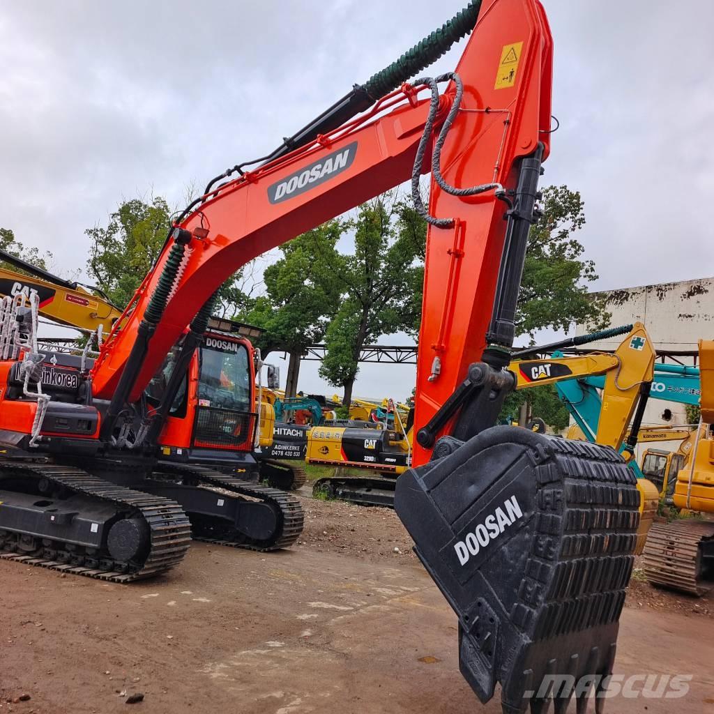 Doosan DX 300LC-9C Gravemaskiner på larvebånd