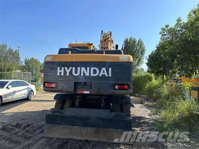 Hyundai 210W Gravemaskiner på larvebånd