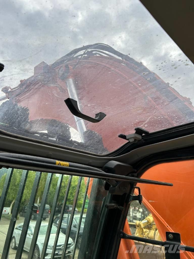 Hitachi ZX300LC-5 Gravemaskiner på larvebånd