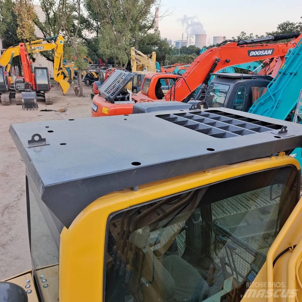 Komatsu PC 200-8 Gravemaskiner på larvebånd