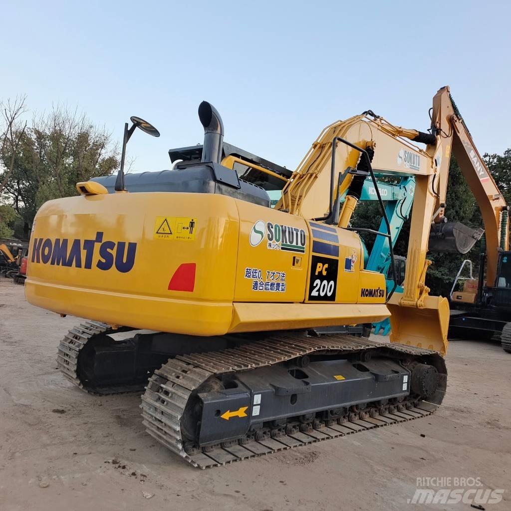 Komatsu PC 200-8 Gravemaskiner på larvebånd