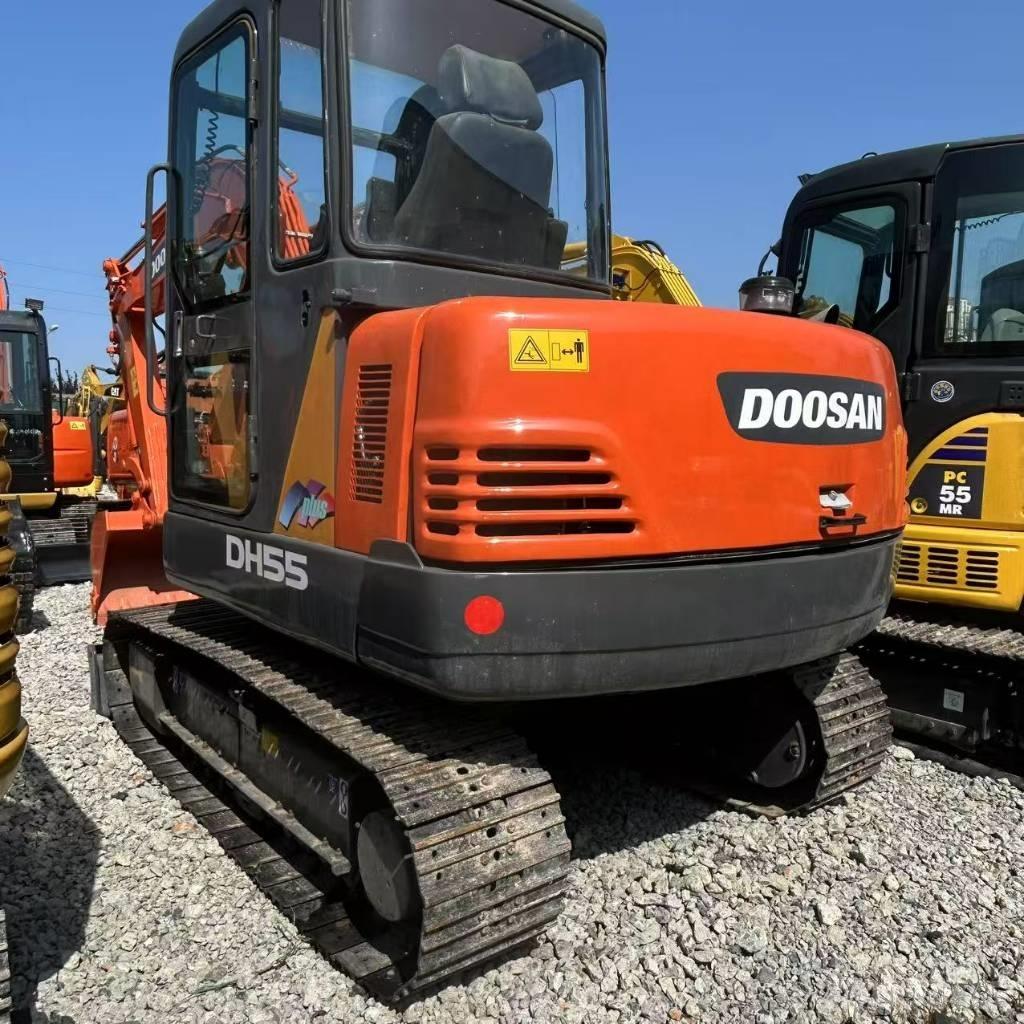 Doosan 55 Gravemaskiner på larvebånd
