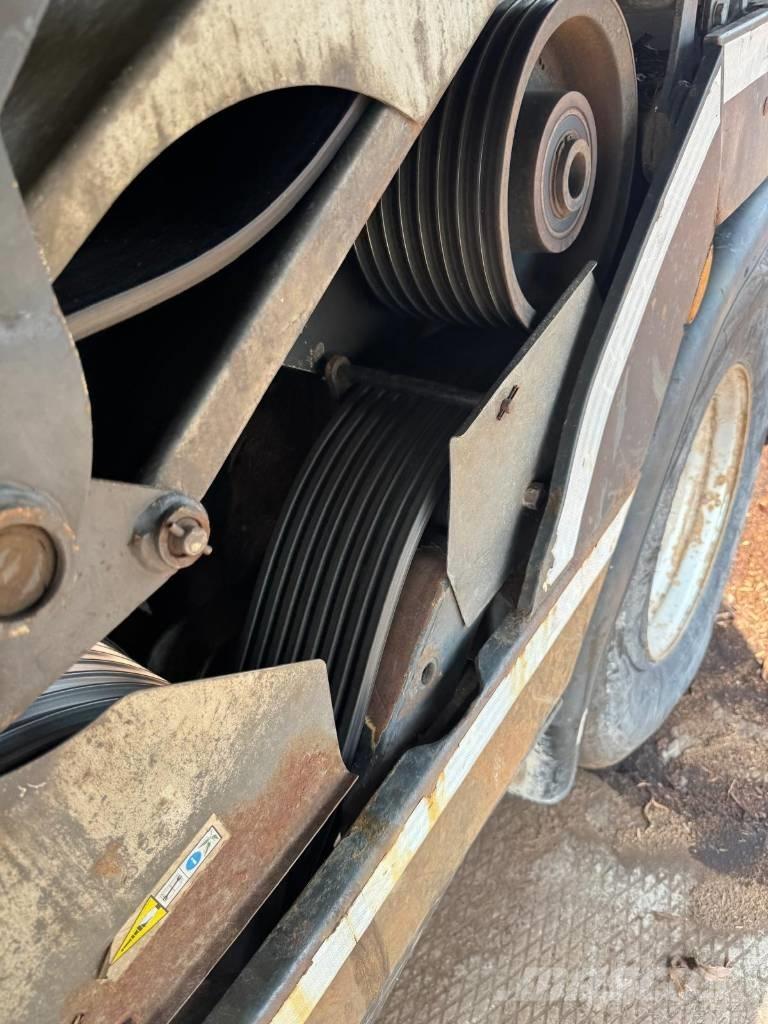 Komptech Axtor 8012 Udslæbningstraktorer