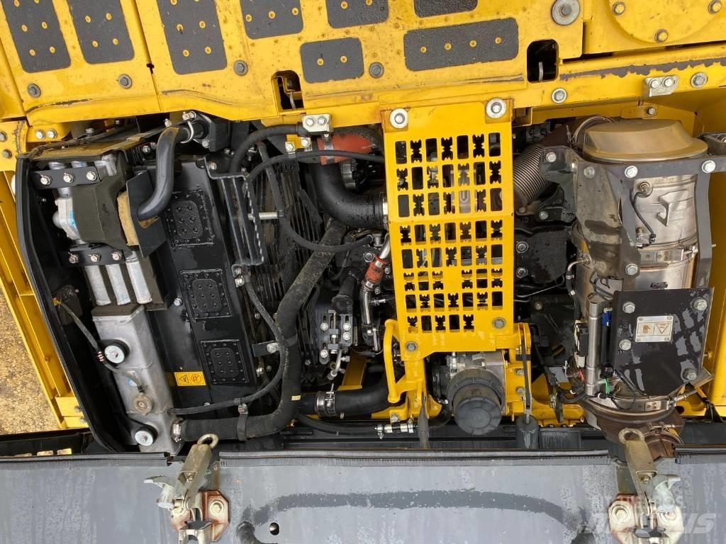 Komatsu PC240LC-10 Gravemaskiner med lang gravebom