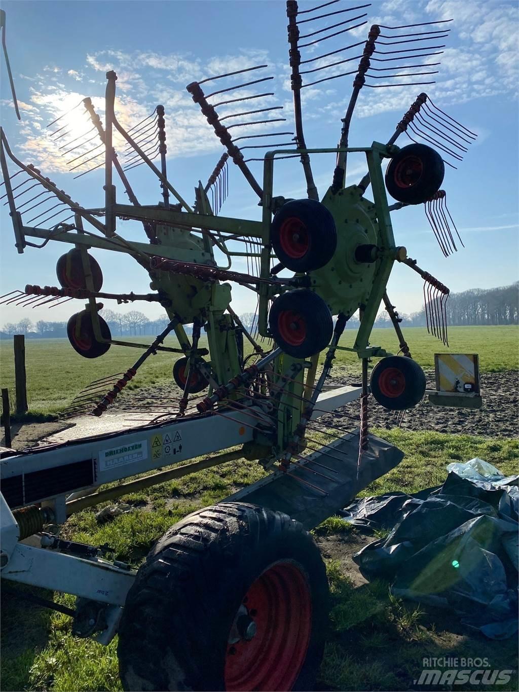 CLAAS liner 3000 River og høvendere