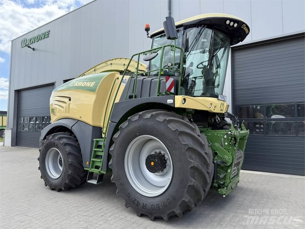 Krone BigX 630 Balleskærere og -stablere