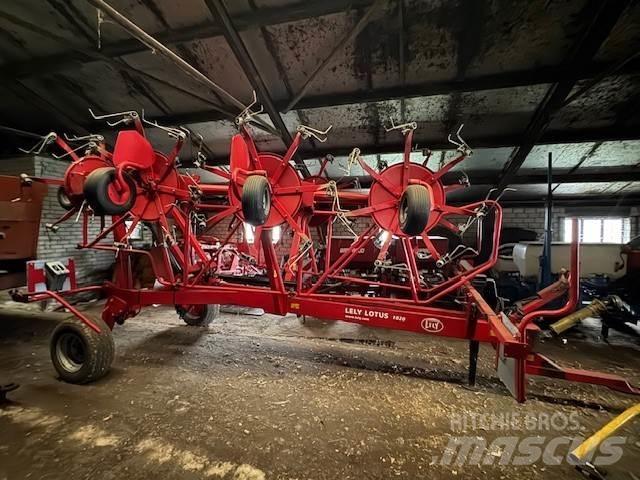 Lely Lotus 1020 River og høvendere