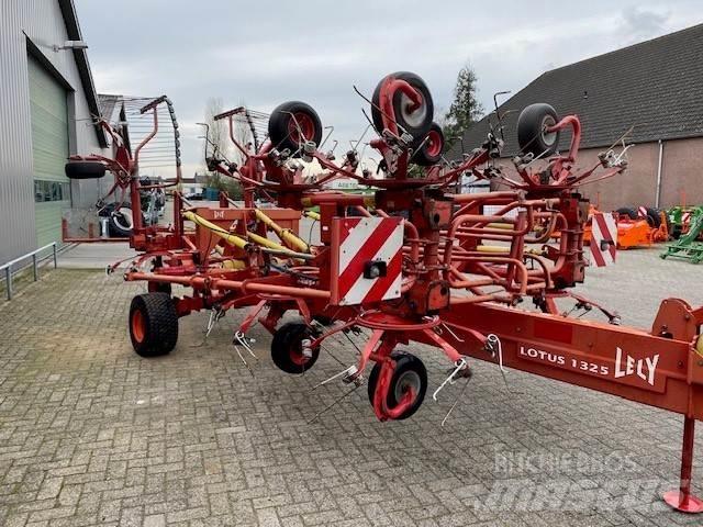 Lely Lotus 1325 River og høvendere