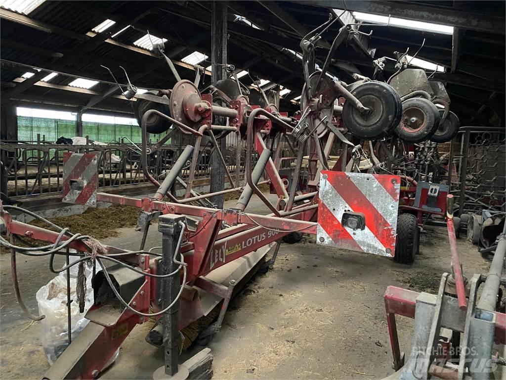 Lely Lotus 900 River og høvendere