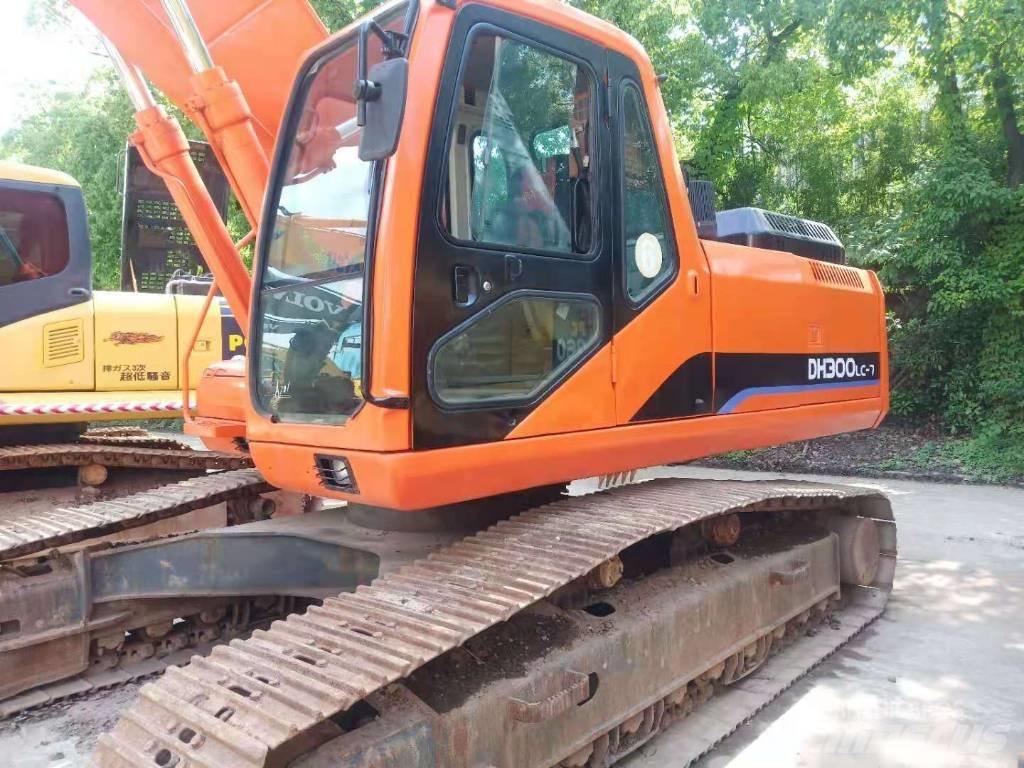 Doosan DH 300 LC-7 Gravemaskiner på larvebånd