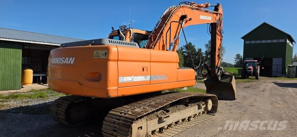 Doosan DX 225 LC Gravemaskiner på larvebånd