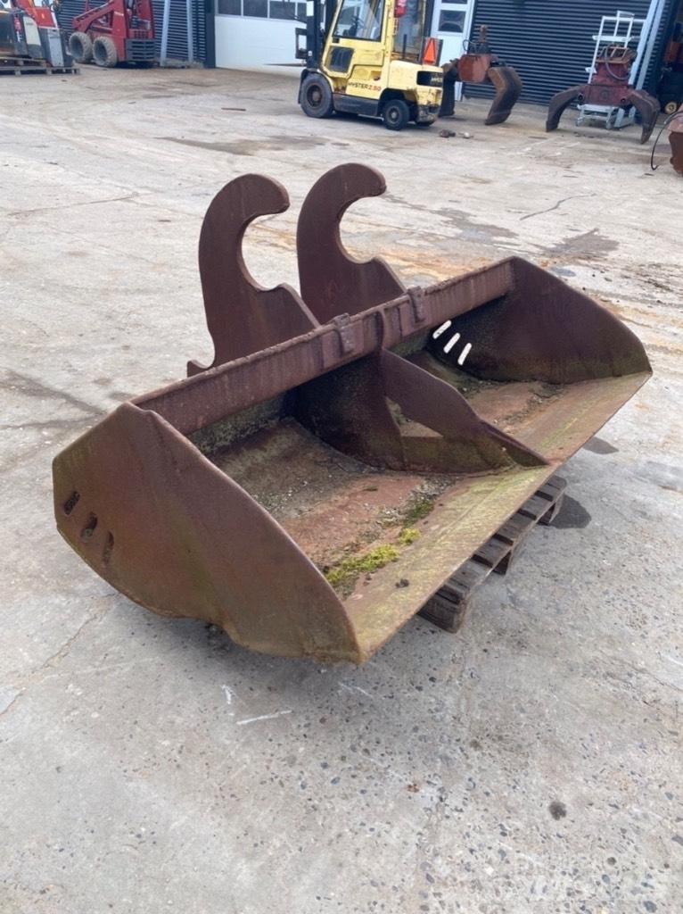  Andet 2000mm Skovle
