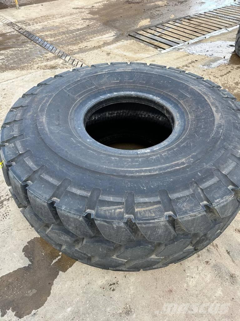 Bridgestone 26.5R25 Dæk, hjul og fælge