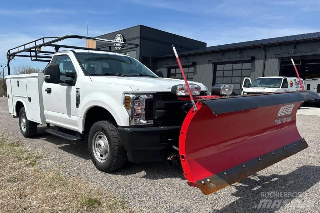 Ford F 250 XL SD Pickup/Sideaflæsning