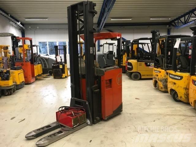 BT SRE 160 Selvkørende stablere