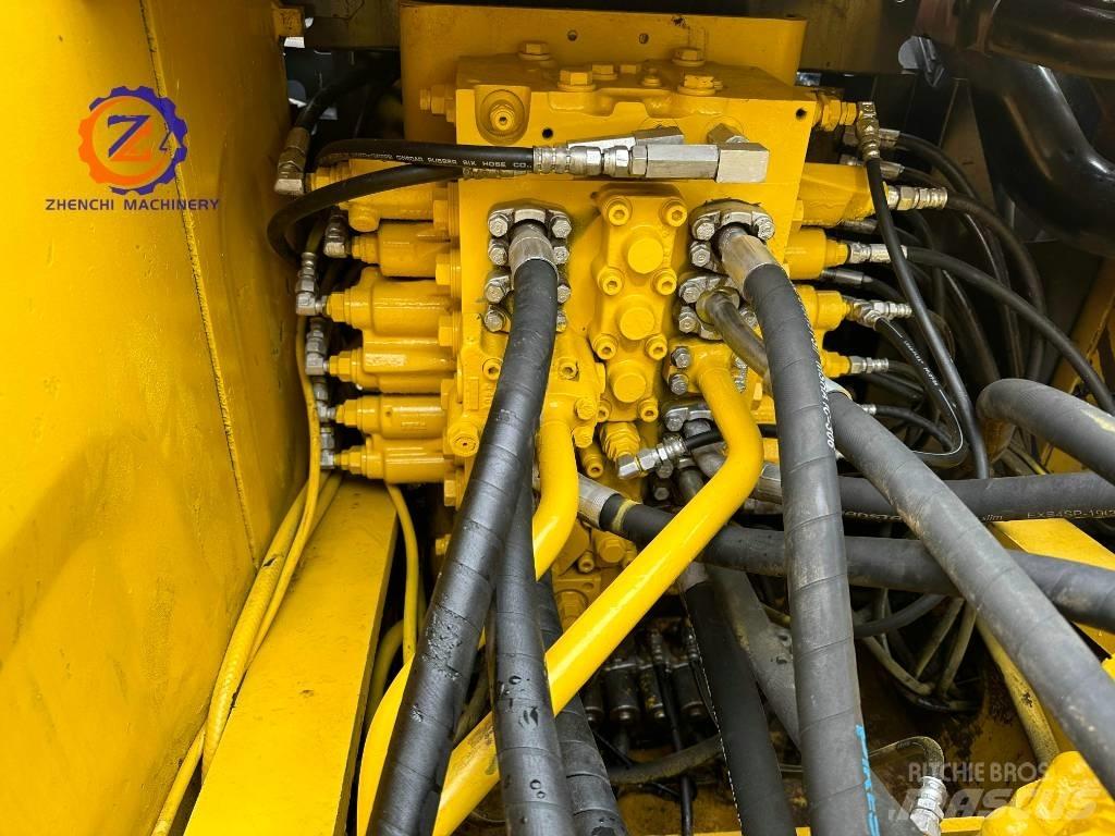 Komatsu PC 200-7 Gravemaskiner på larvebånd