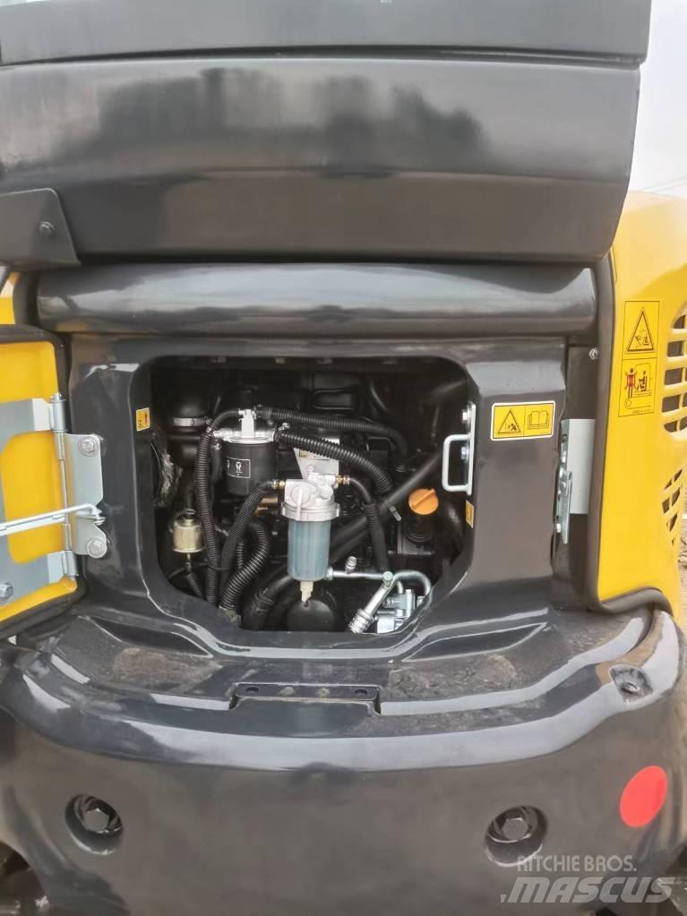 Komatsu PC 35 Minigravemaskiner