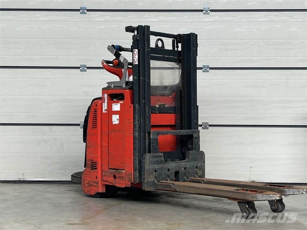 Linde D12 AP Selvkørende stablere