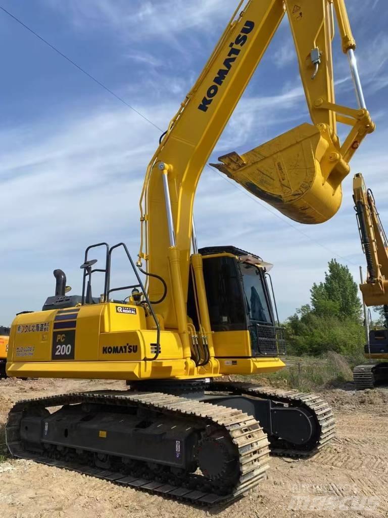 Komatsu 200-8 Gravemaskiner på larvebånd