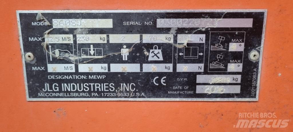 JLG 860 SJ Teleskoplifte