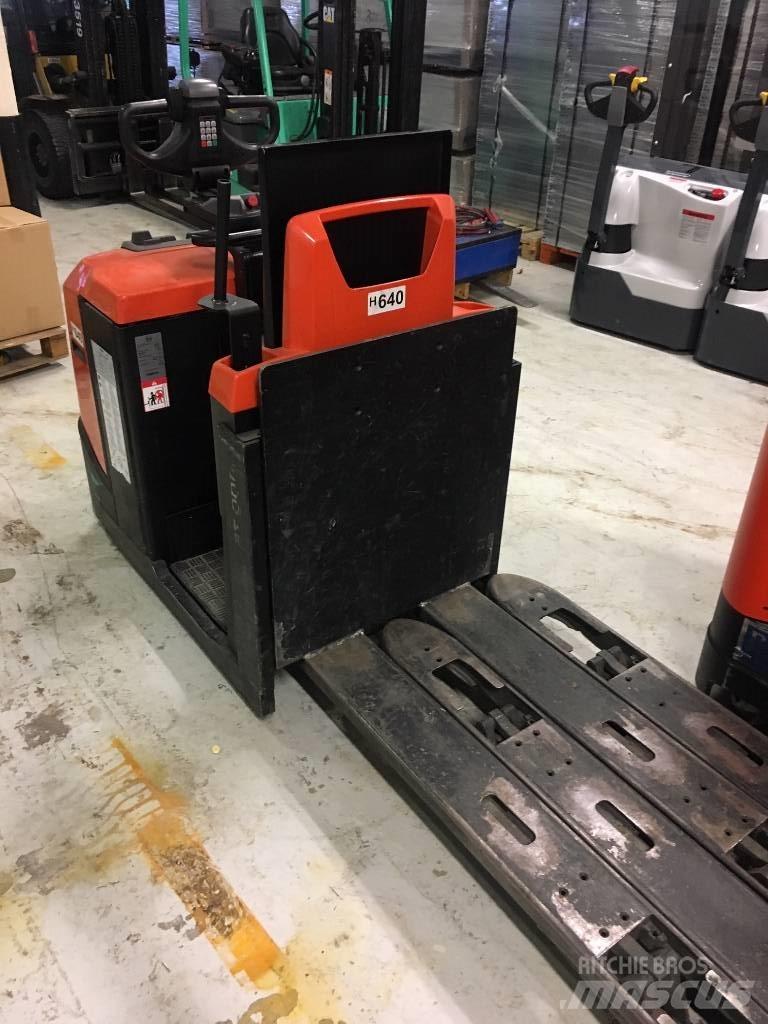 BT OSE 250 P Plukketruck, lav