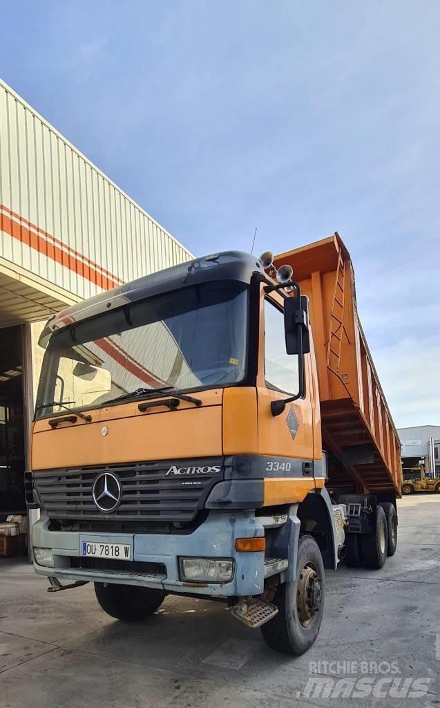 Mercedes-Benz 3340 Lastbiler med tip