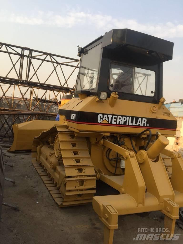 CAT D5N Bulldozer på larvebånd