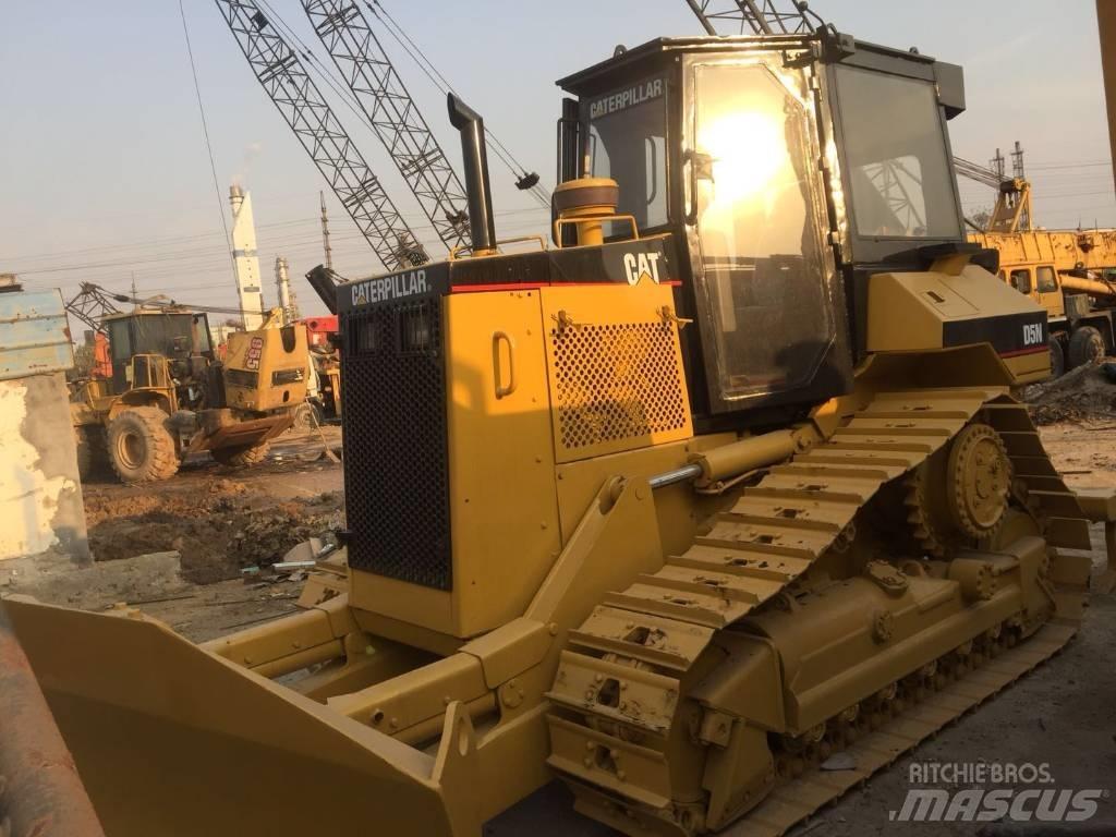 CAT D5N Bulldozer på larvebånd