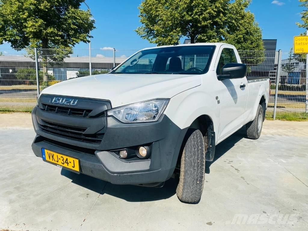 Isuzu D-Max Socage Biler