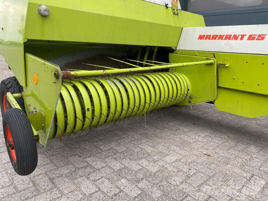 CLAAS Markant 65 Pressere til firkantede baller