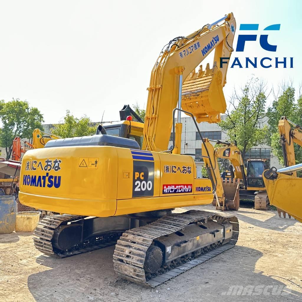 Komatsu PC 200 Gravemaskiner på larvebånd