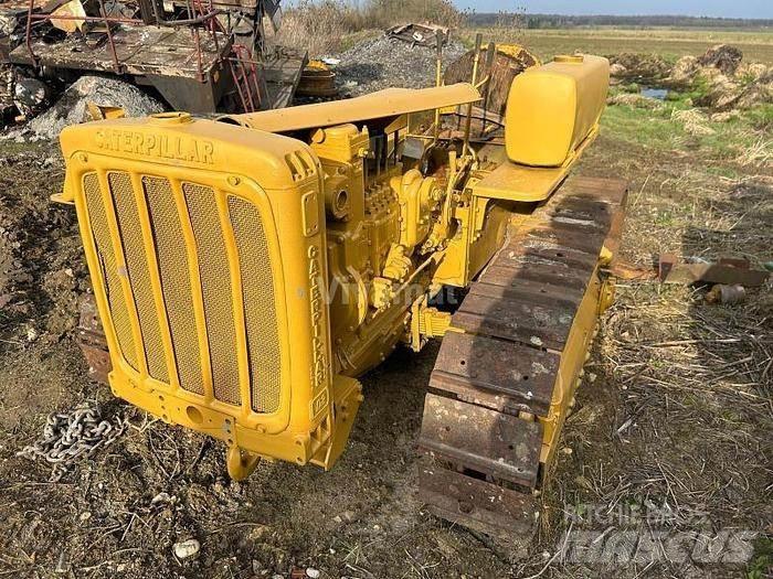 CAT D2 - Bulldozer på larvebånd