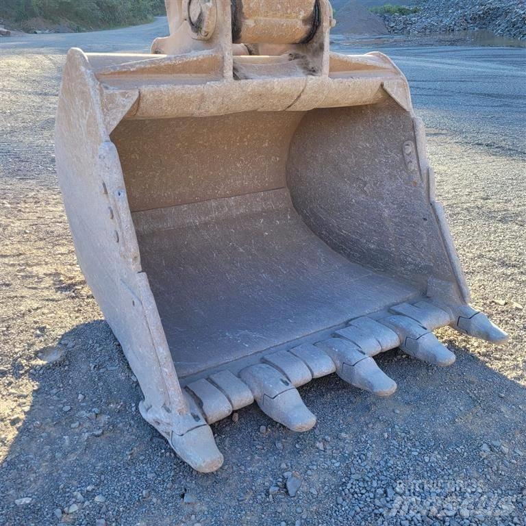 Volvo EC240BLC Gravemaskiner på larvebånd