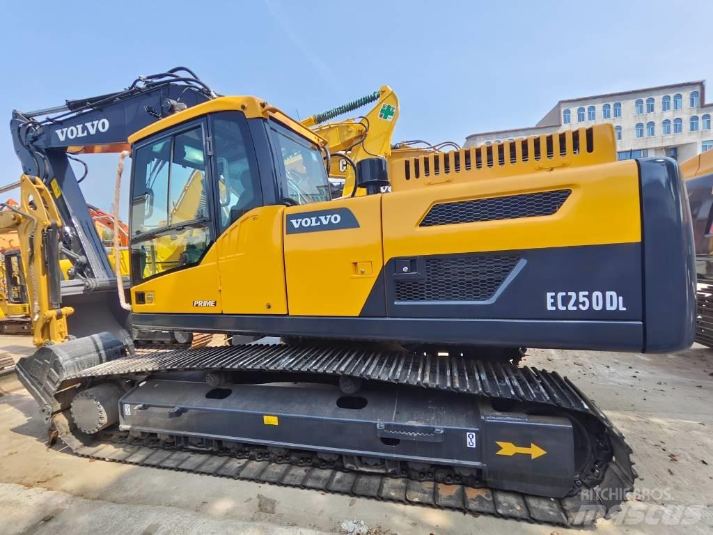 Volvo EC 250 D L Gravemaskiner på larvebånd