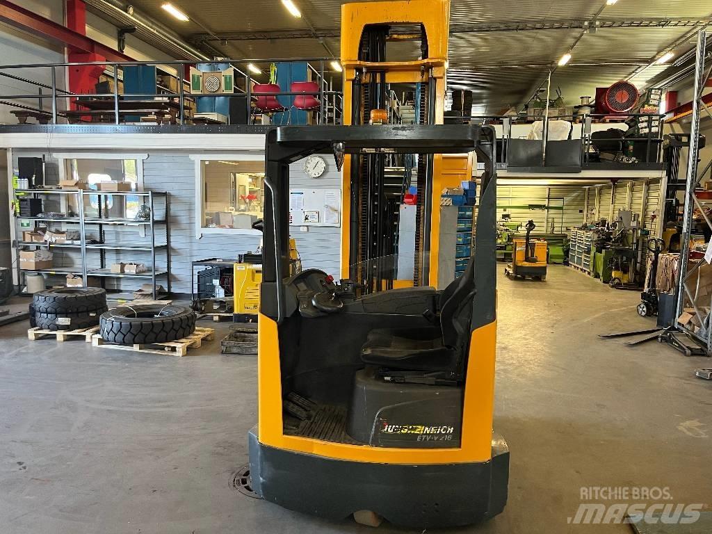 Jungheinrich ETV 216 Reachtruck