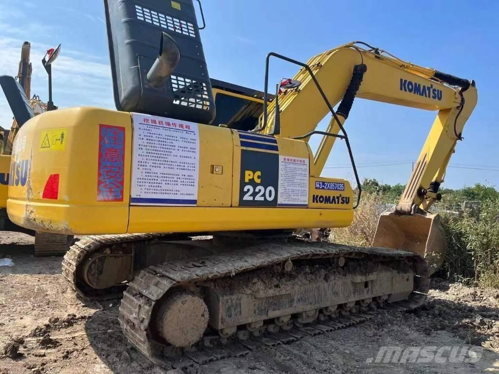 Komatsu PC 220-8 Gravemaskiner på larvebånd