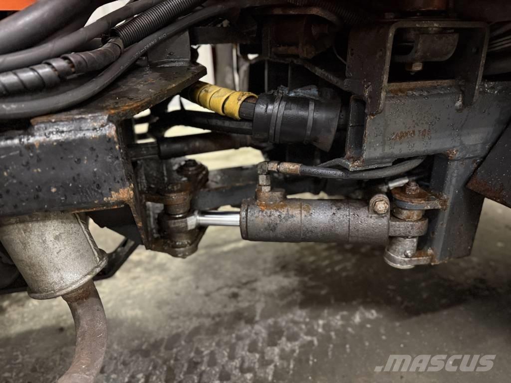 Holder C 240 Hjælpemaskiner