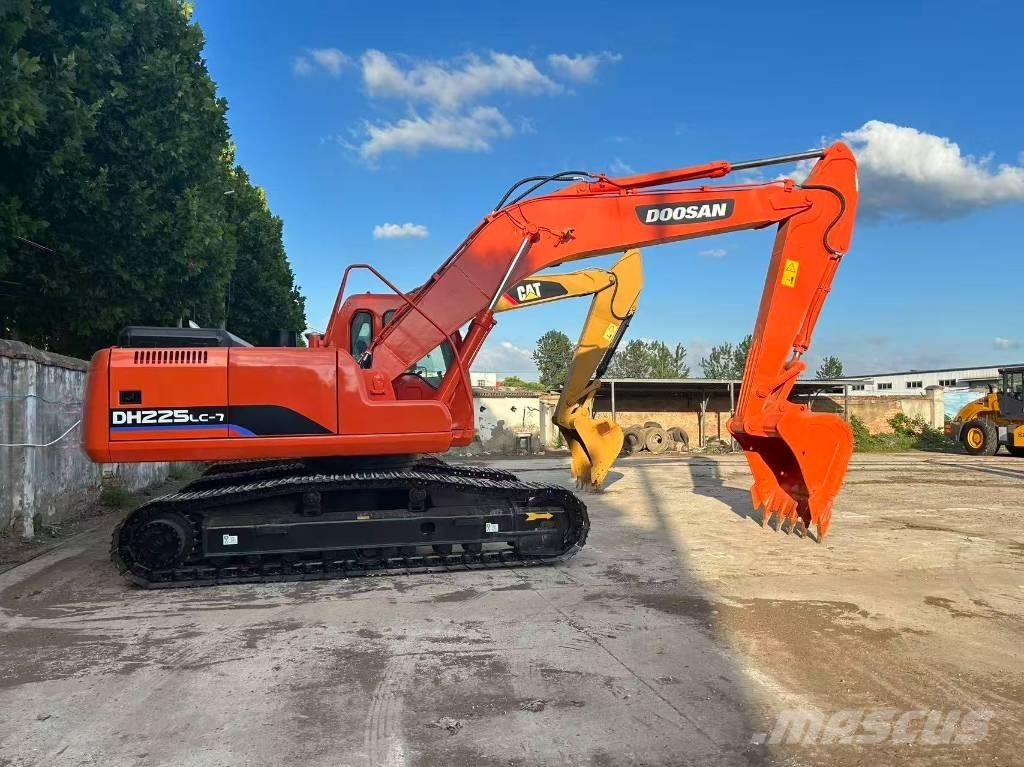 Doosan DH 225 LC-7 Gravemaskiner på larvebånd