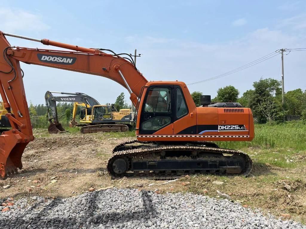 Doosan DH 300 Gravemaskiner på larvebånd