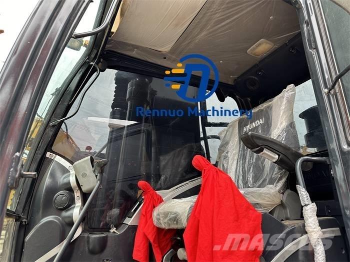 Hyundai R220LC-9S Gravemaskiner på larvebånd