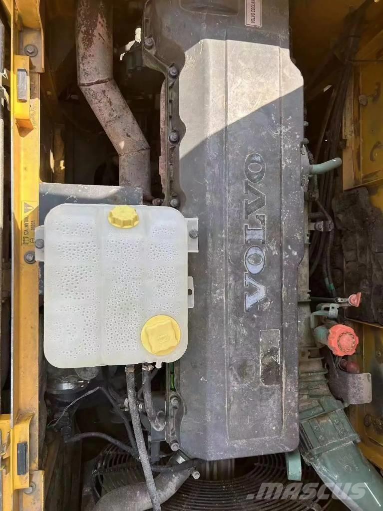 Volvo EC480D Gravemaskiner på larvebånd