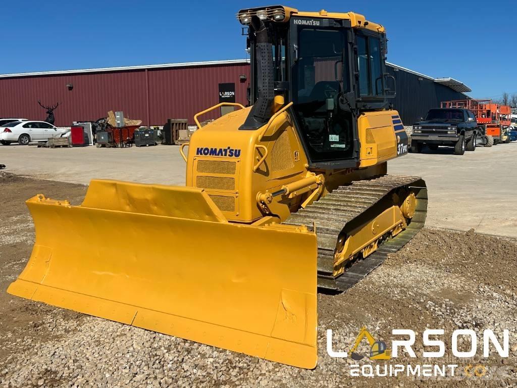 Komatsu D37PX-23 Bulldozer på larvebånd
