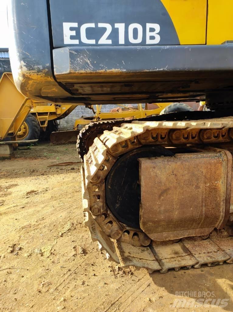 Volvo EC 210 B Gravemaskiner på larvebånd