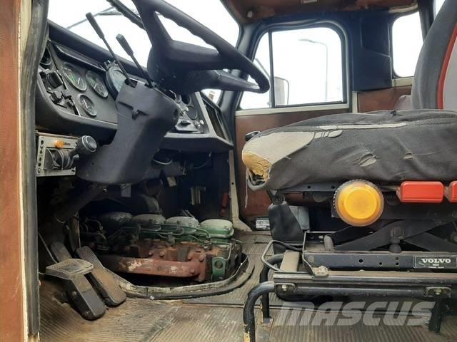 Volvo N 10 Trækkere