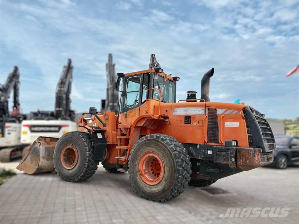 Doosan DL 300 Læssemaskiner på hjul