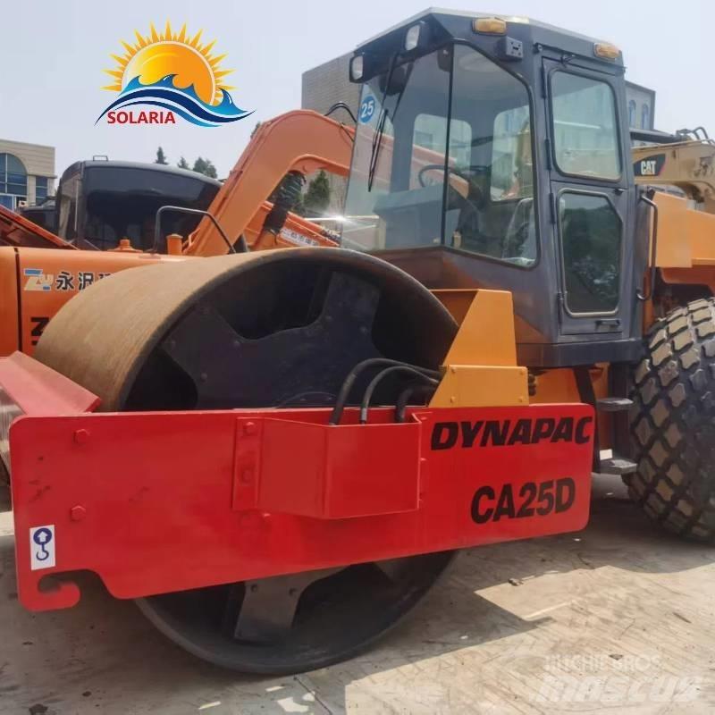 Dynapac ca25d Enkelt tromle