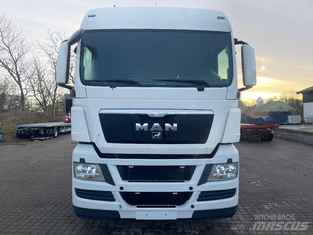 MAN 26.480 Autotransportere / Knæklad