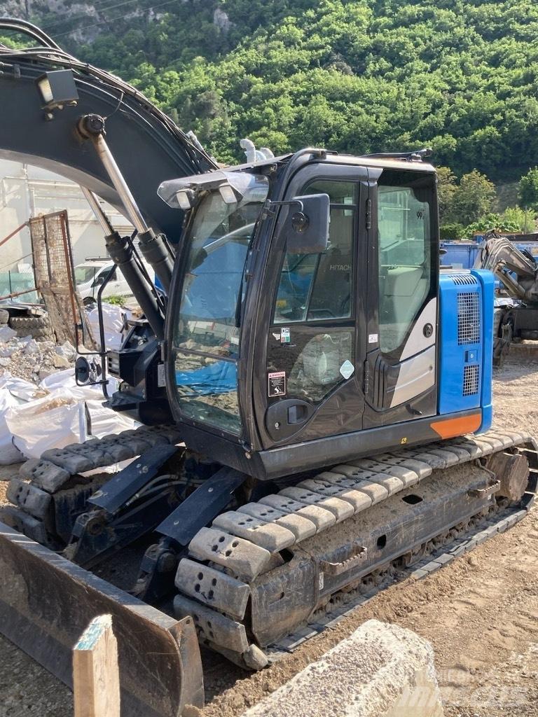 Hitachi ZX 135 US-6 Gravemaskiner på larvebånd