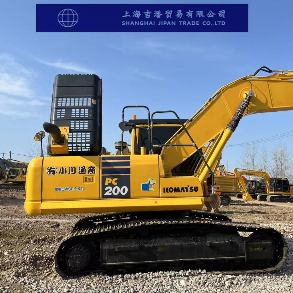 Komatsu PC 200 Gravemaskiner på larvebånd